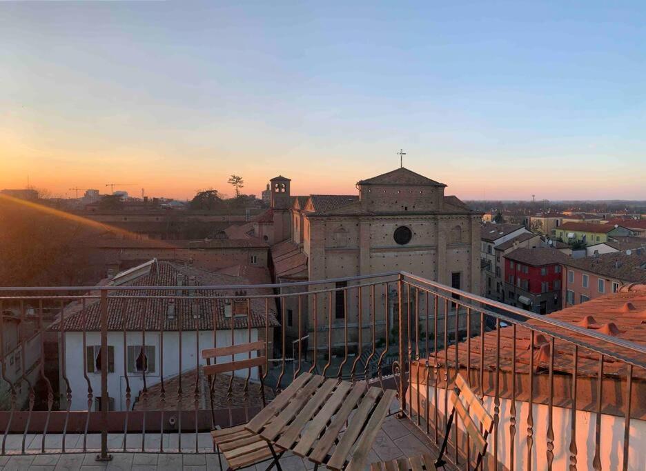 Mansarda Con Vista In Centro A Piacenza Exterior foto